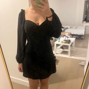 Aritzia wilfred Novella black dress size 8